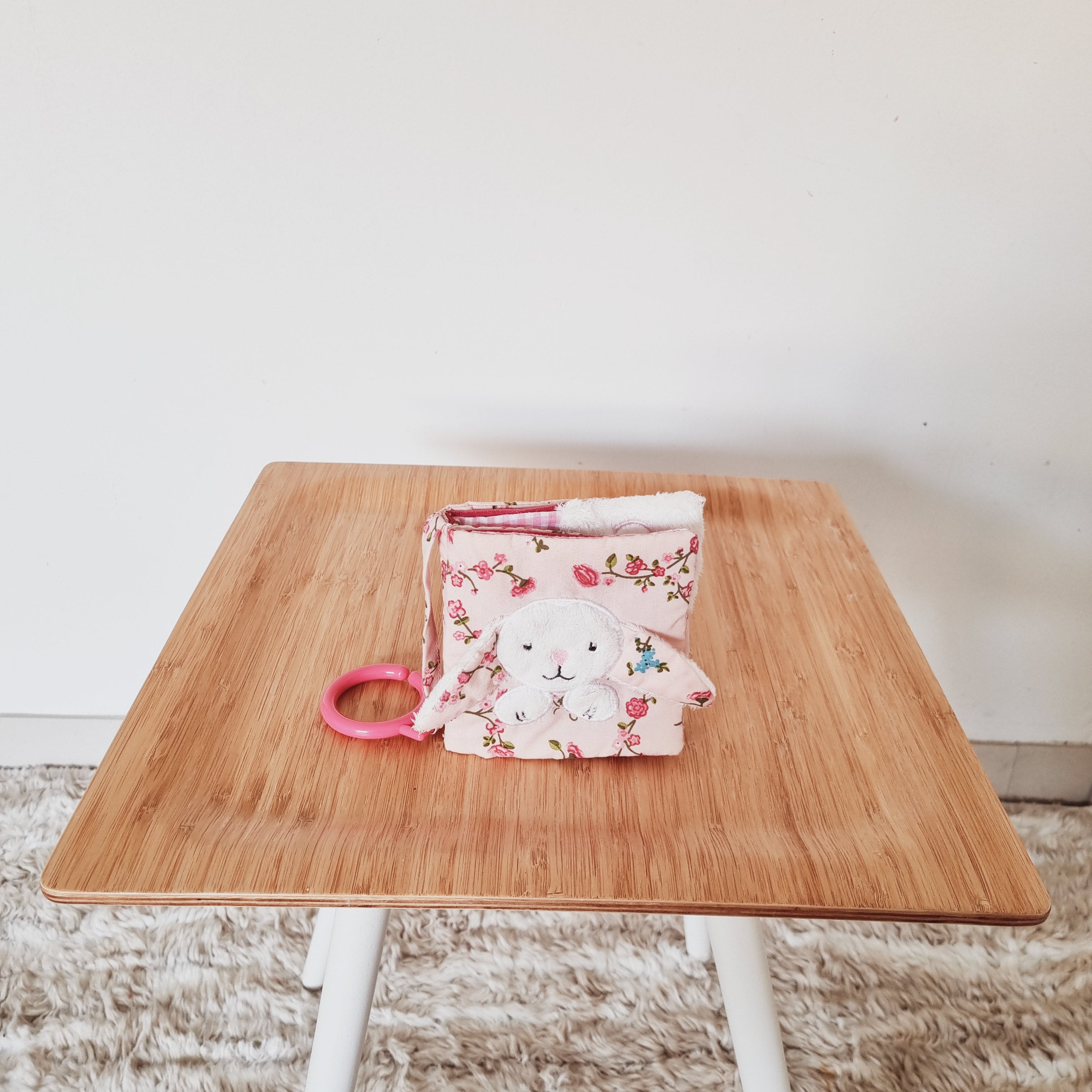 Little Dutch buggy-boek met konijnen